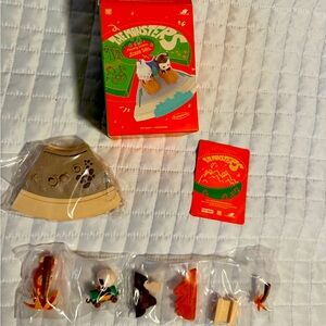 The Monsters Playing Games Scene Set - Climbing Fun